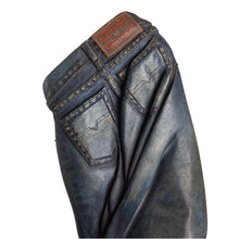 Products LIMESTONE SCULPTURE MY FAVORITE CLOTHES